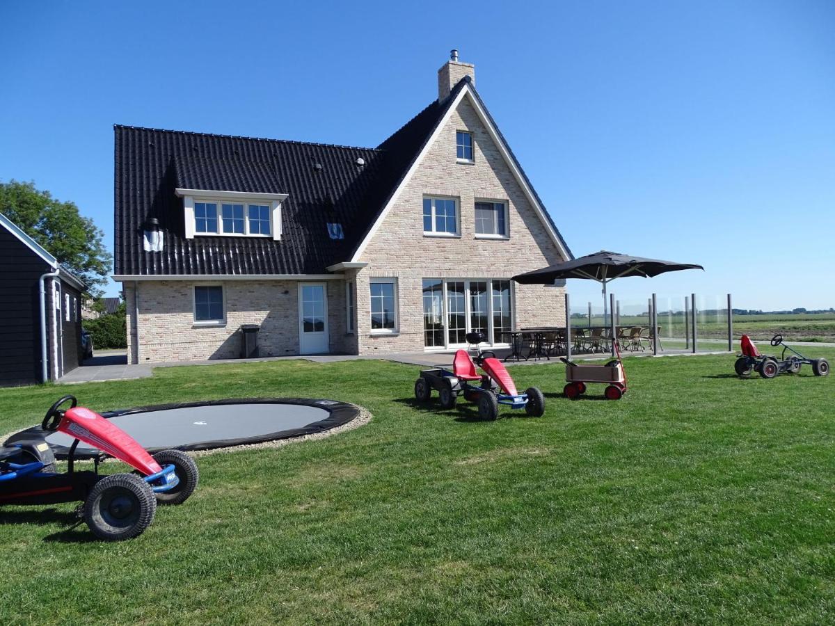 Beautiful And Spacious Villa With A Panoramic View Near The Beach Of Cadzand Exterior foto